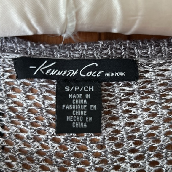 Kenneth Cole Vintage Rayon Sheer Black/Grey Sweater EUC W/Jeans/skirt/slacks - Picture 2 of 12